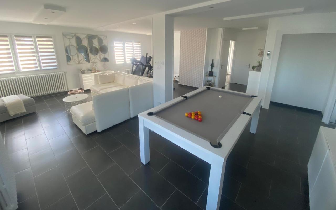 Chambre Dans Logement Partage Chez L Habitant Avec Piscine De 1 A 3 Chambres Grieges Dış mekan fotoğraf