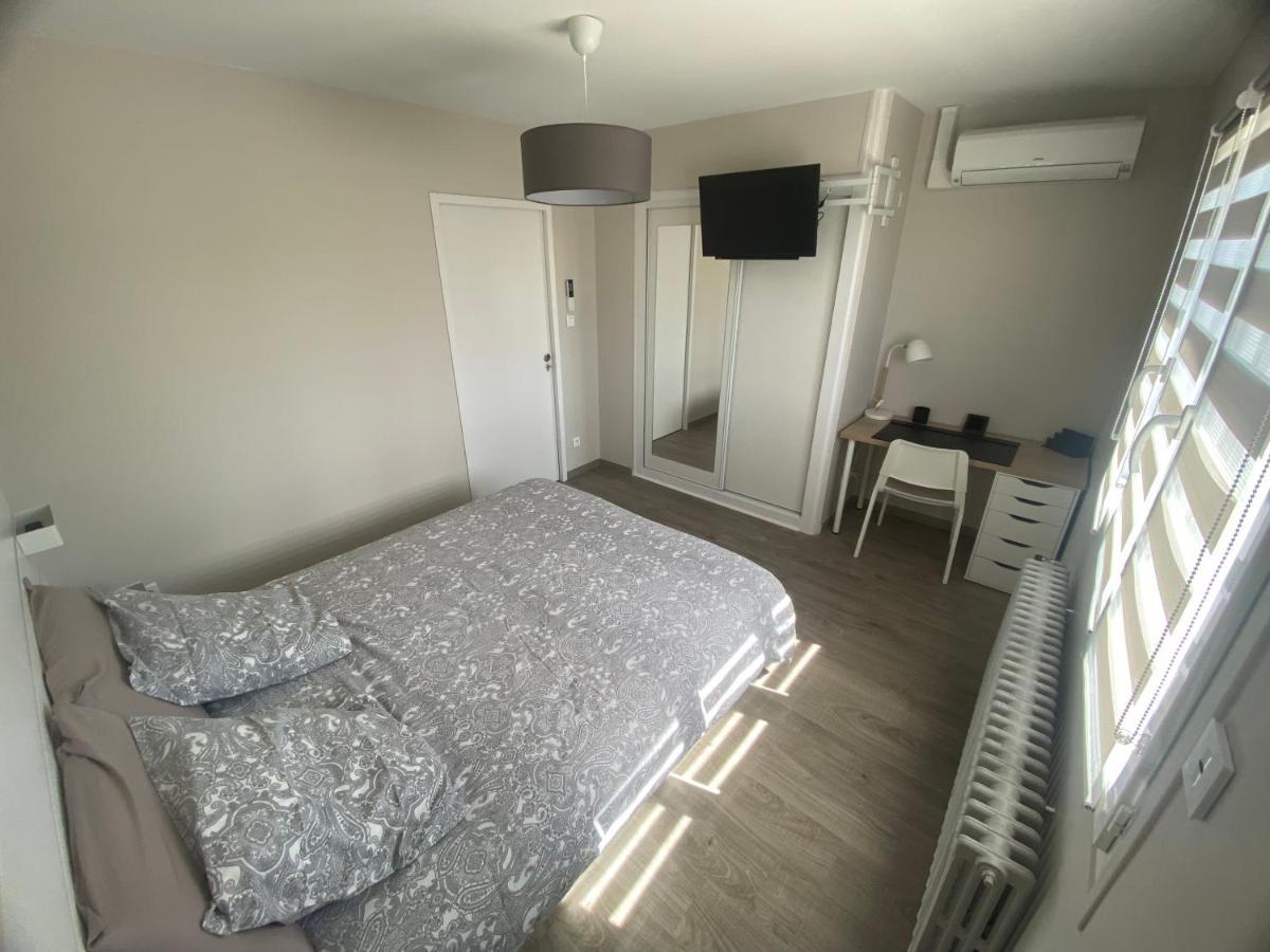 Chambre Dans Logement Partage Chez L Habitant Avec Piscine De 1 A 3 Chambres Grieges Dış mekan fotoğraf