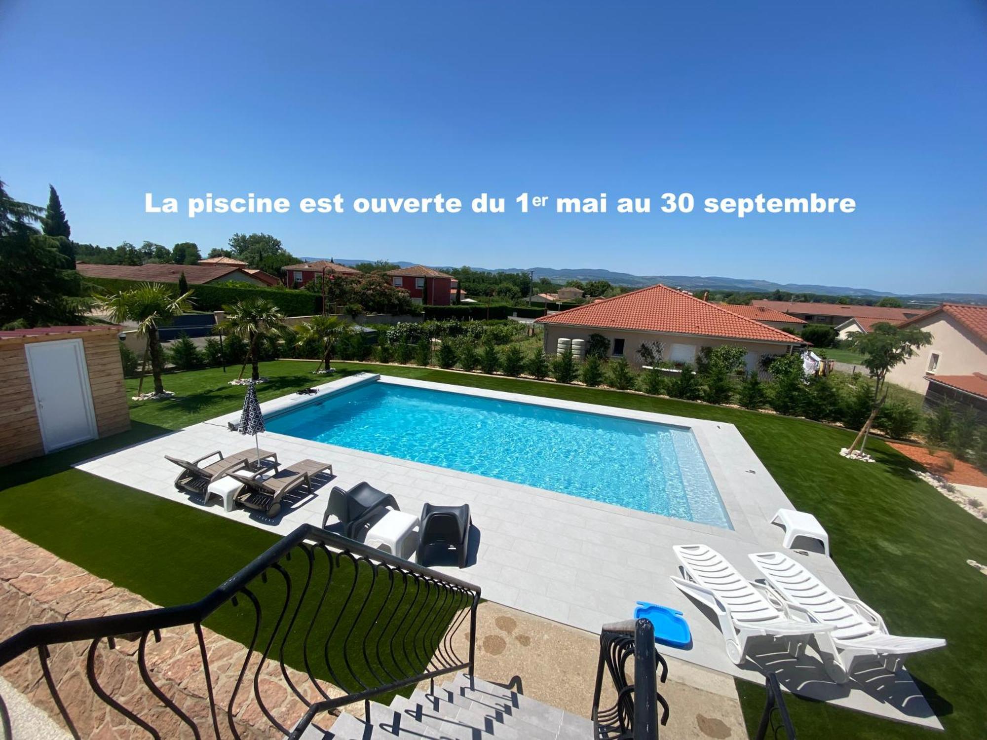 Chambre Dans Logement Partage Chez L Habitant Avec Piscine De 1 A 3 Chambres Grieges Dış mekan fotoğraf